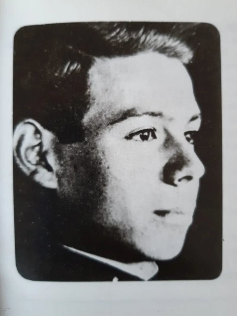 Portrait of Dimitar Hadzhimitrev (1899–1925) – memorial page