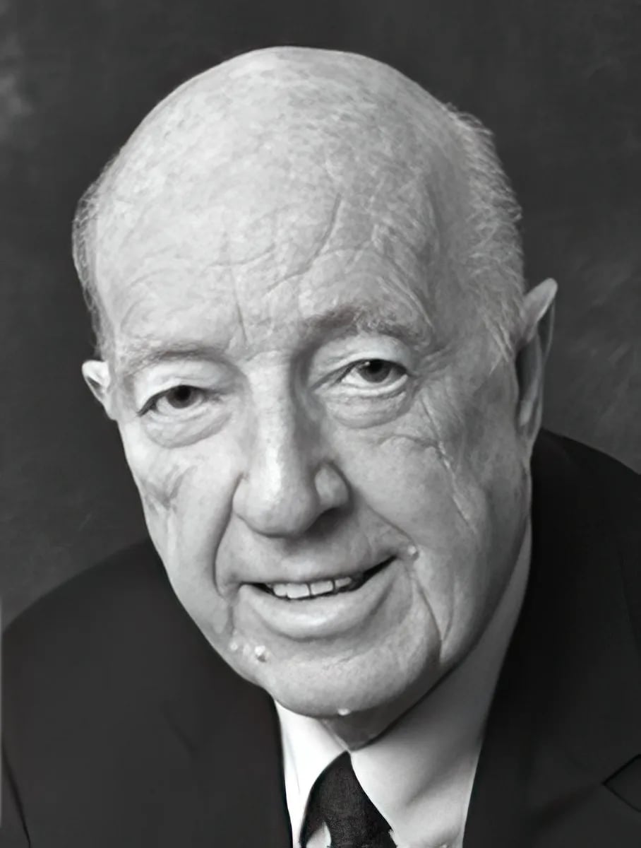 Porträt von B. John Garrick (1930–2020) – Gedenkseite