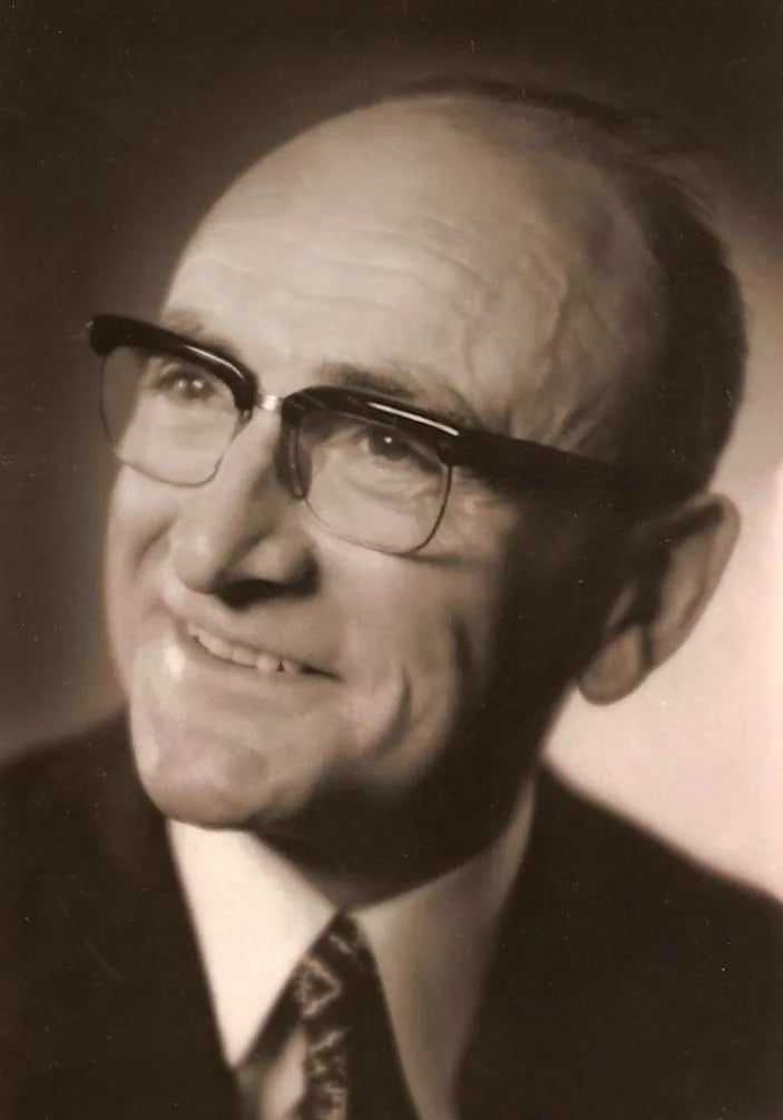 Portrait of Abel Delzenne (1914–2004) – memorial page