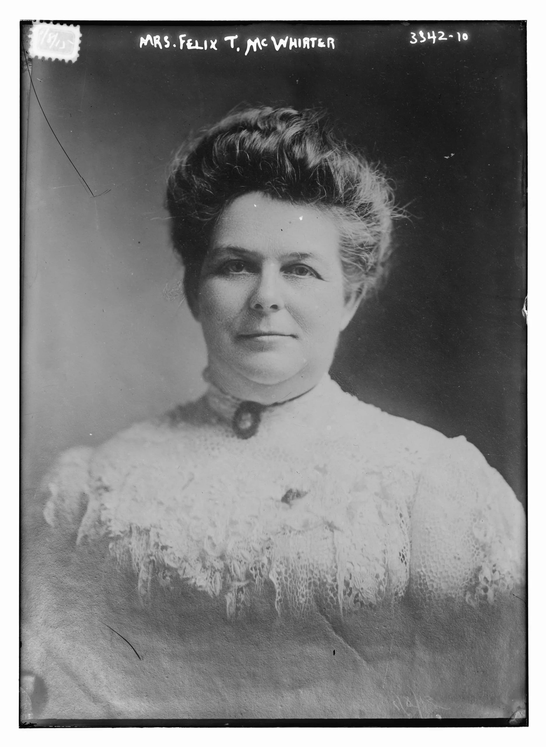 Portrait of Luella F. McWhirter (1859–1952) – memorial page