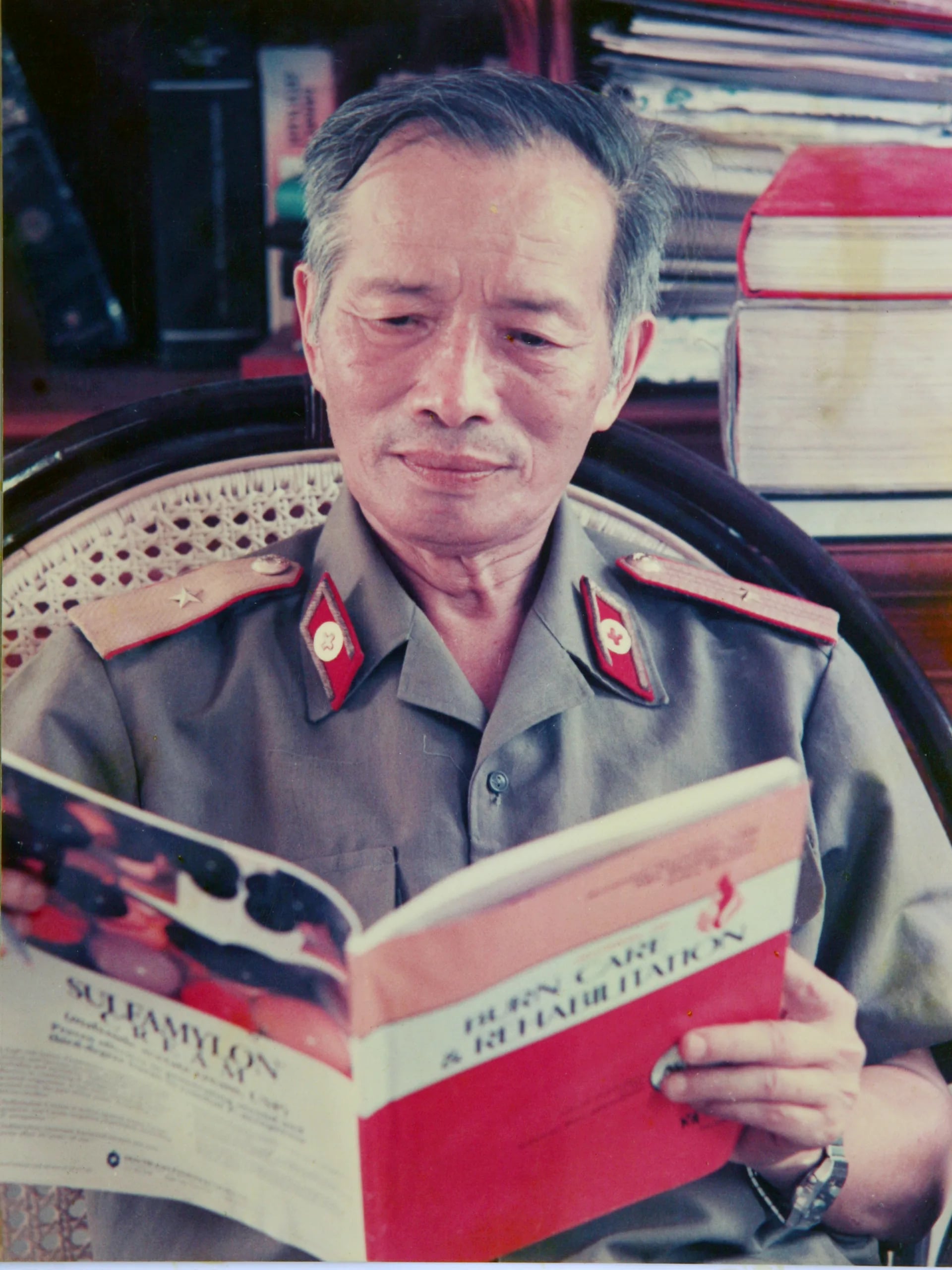 Portrait of Lê Thế Trung (1928–2018) – memorial page