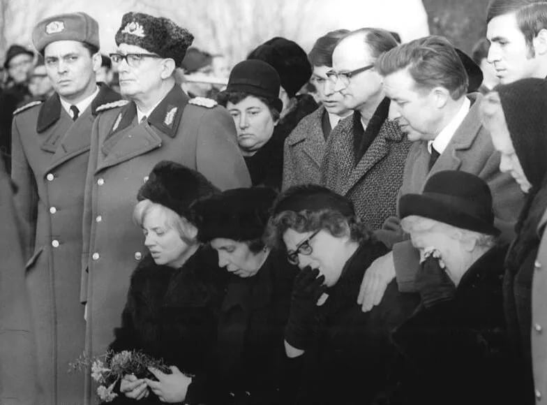 Porträt von Erich Peter (1919–1987) – Gedenkseite