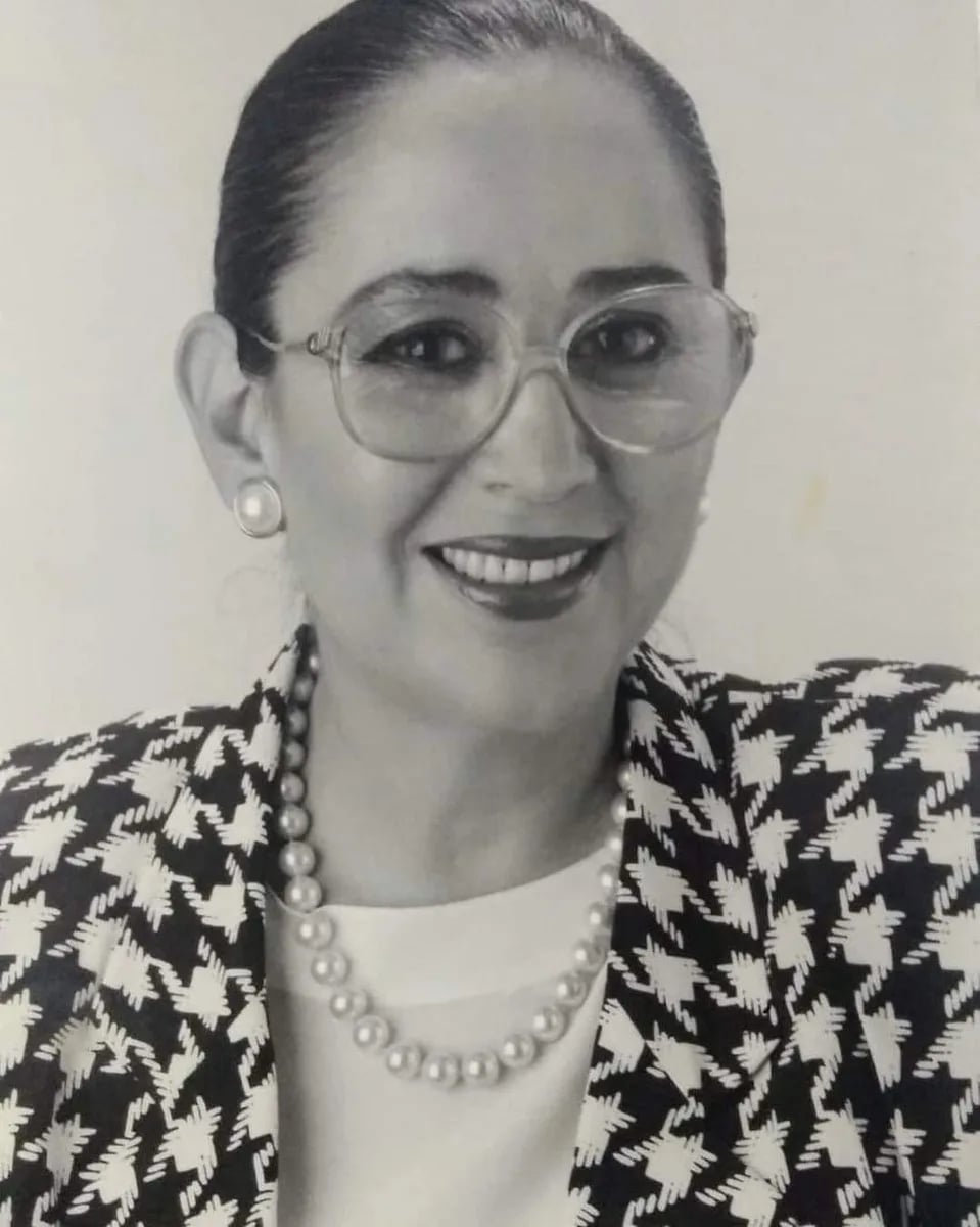 Portrait of María Elena Chapa (1944–2021) – memorial page