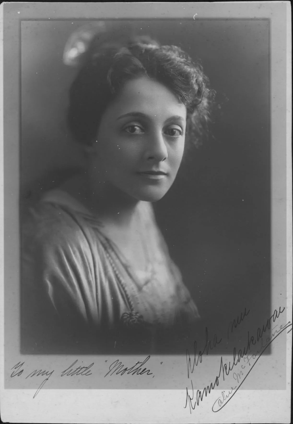 Porträt von Alice Kamokilaikawai Campbell (1884–1971) – Gedenkseite