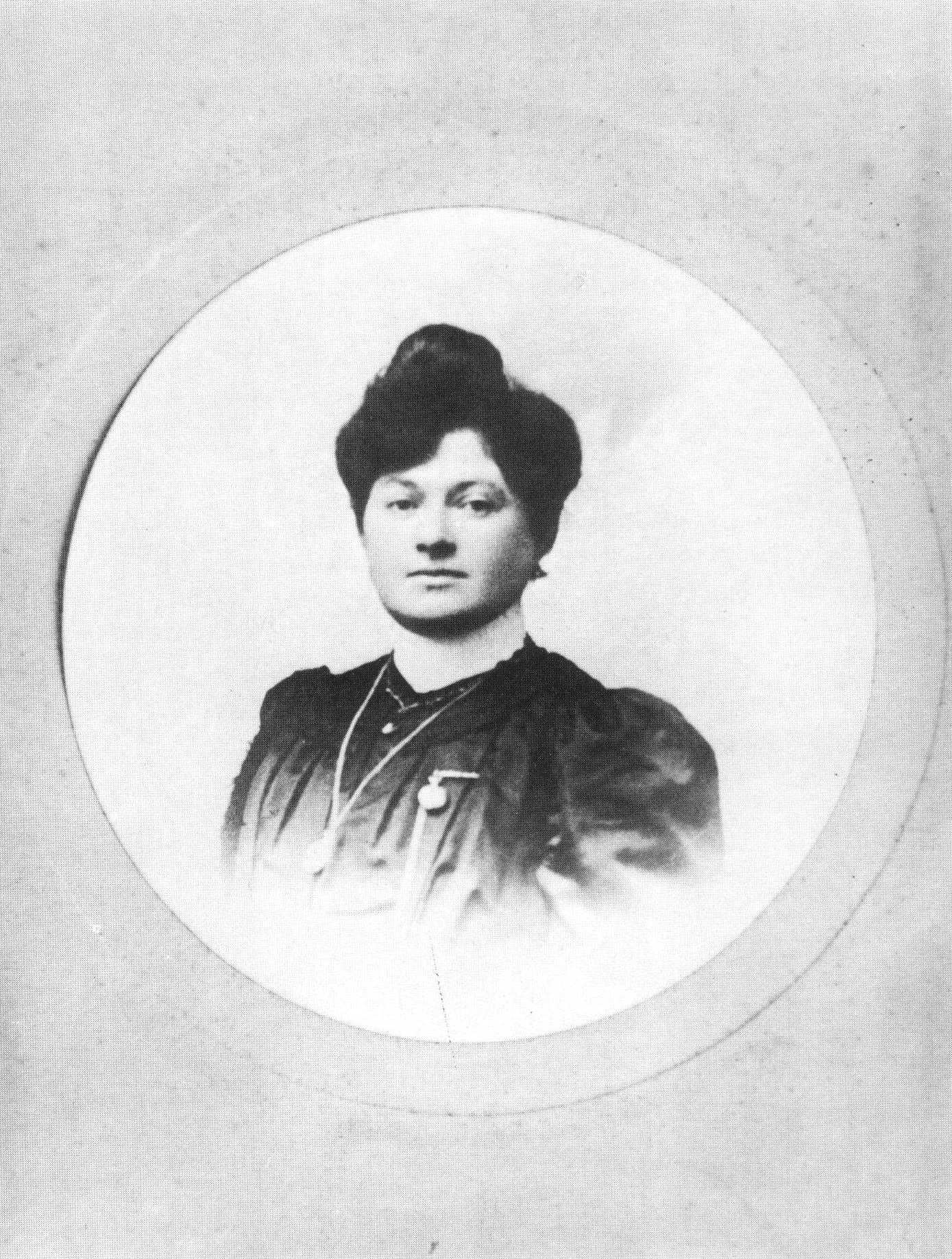 Portrait of Marie Mesmin (1867–1935) – memorial page