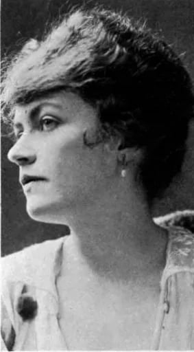 Portrait of Madge Saunders (1894–1967) – memorial page