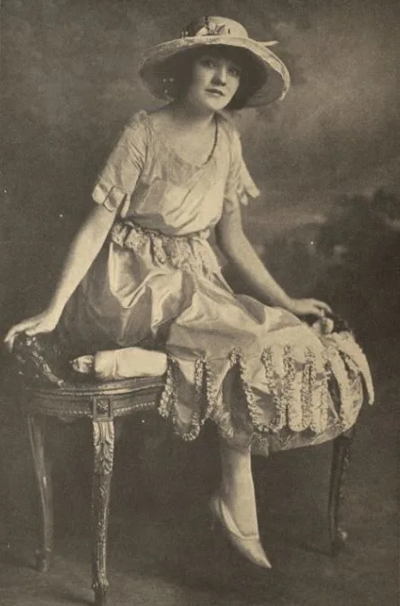 Portrait of Dorothy Mackaye (1899–1940) – memorial page