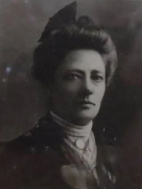 Portrait of Virginia Oceana Wardlaw (1852–1910) – memorial page