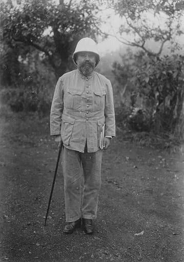 Porträt von Lucien Fourneau (1867–1930) – Gedenkseite