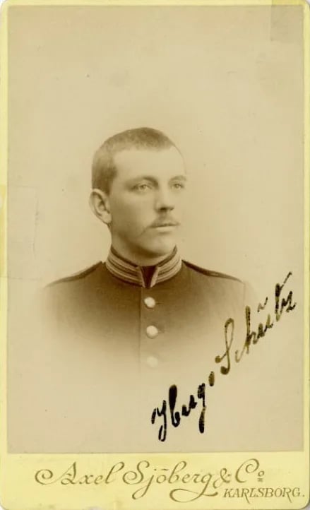 Porträt von Hugo Fredrik Schütz (1870–1952) – Gedenkseite