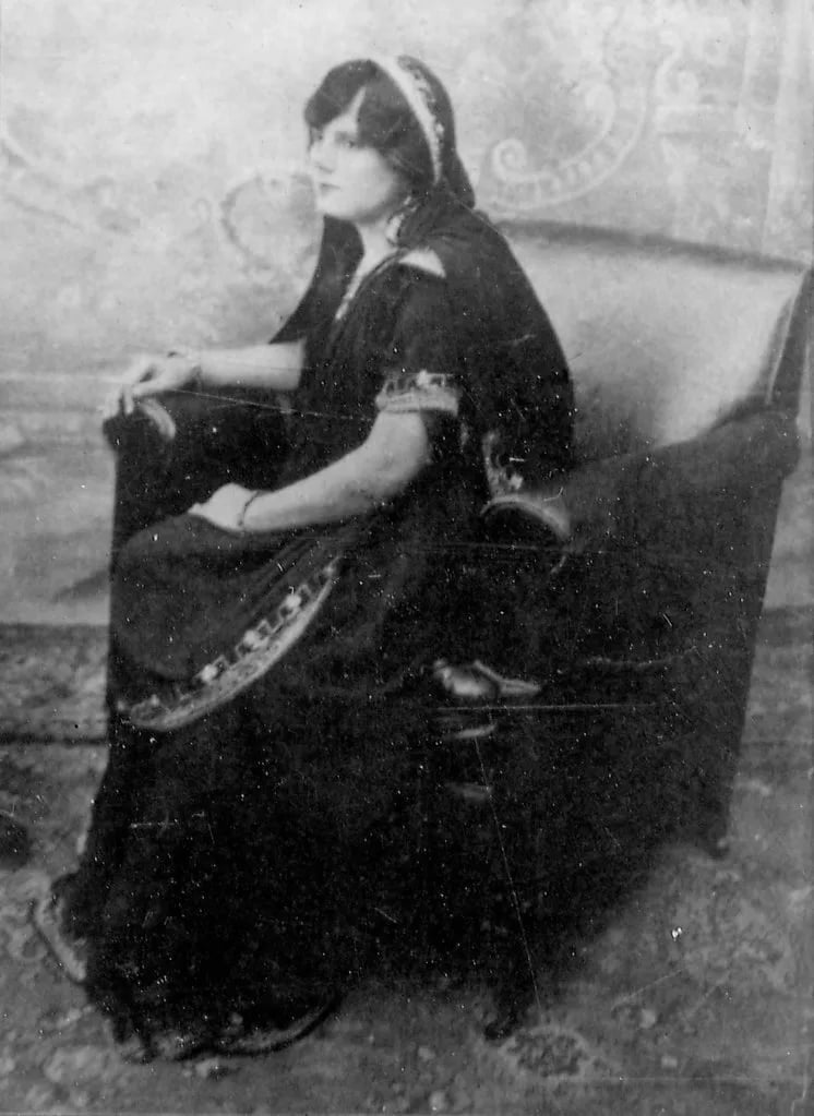 Porträt von Ambalika Devi (1894–1936) – Gedenkseite