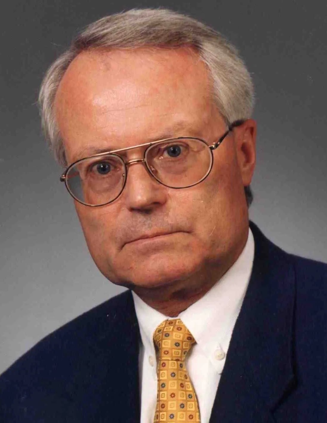 Portrait of Karl-Ludwig Kratz (1941–2025) – memorial page