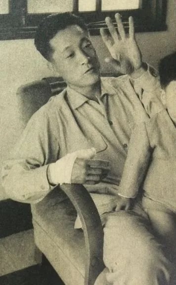 Porträt von Takumi Otomo (1925–2013) – Gedenkseite