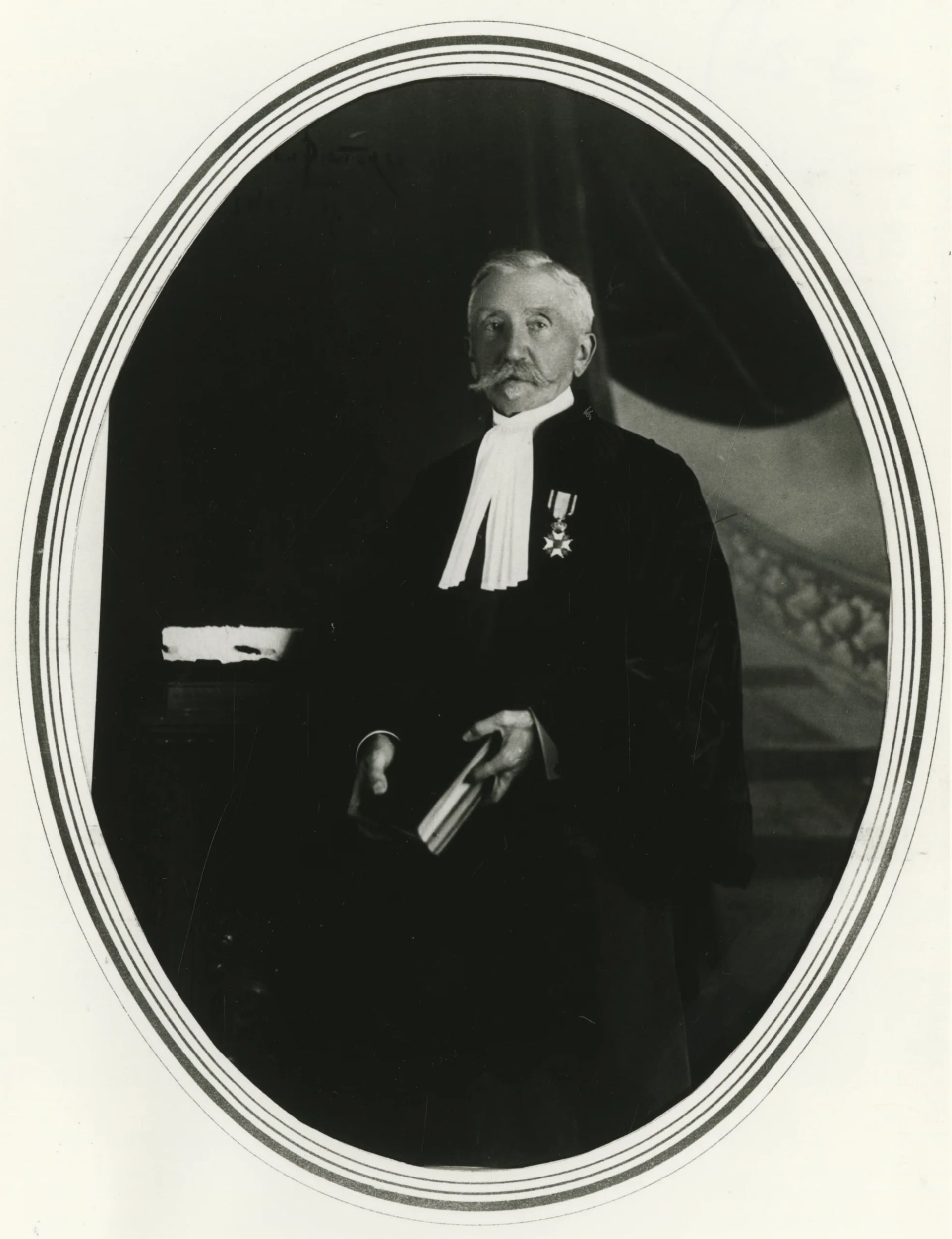 Portrait of Armand Nypels (1848–1929) – memorial page