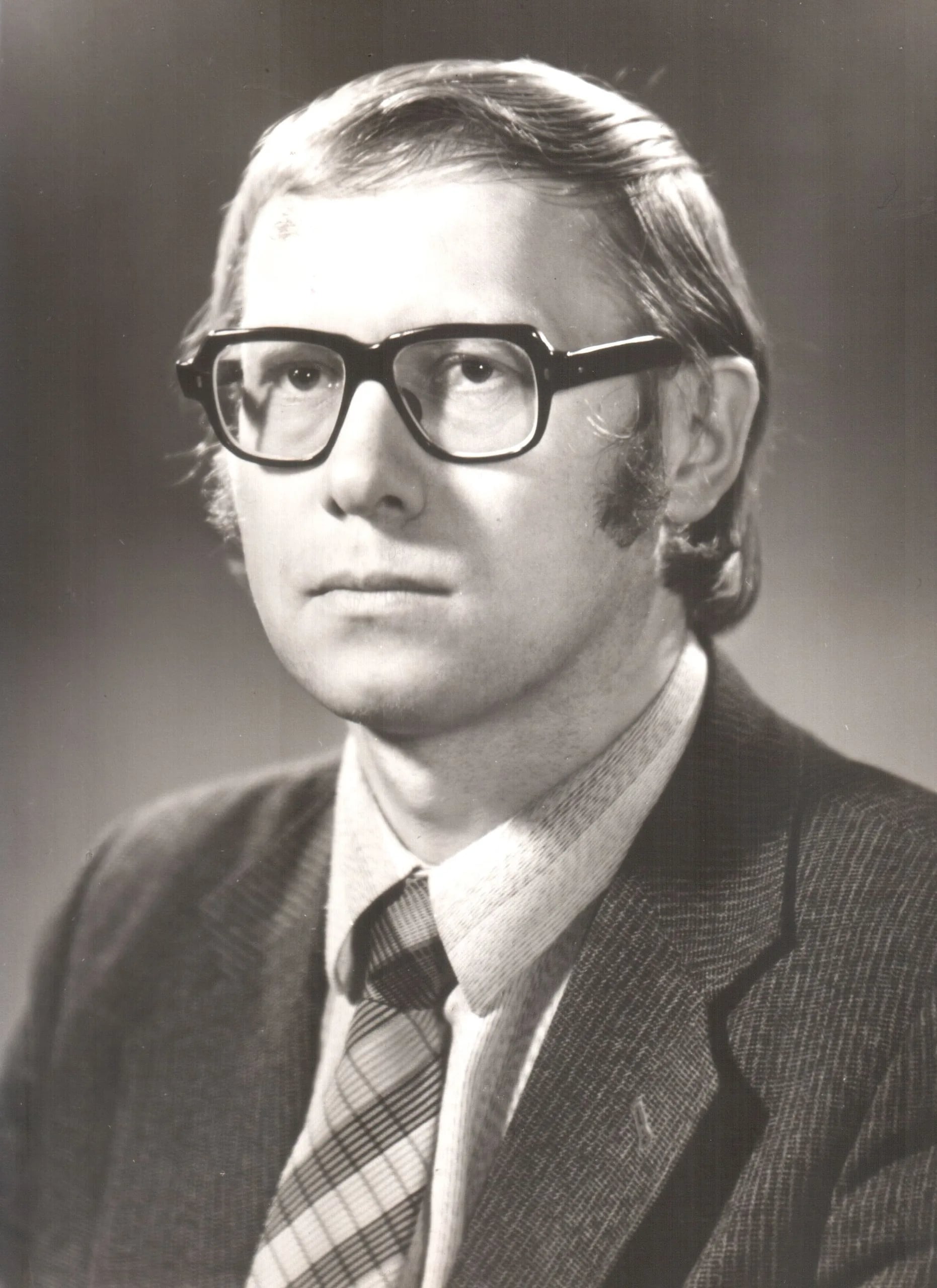 Portrait of Viktor Sadkov (1948–2020) – memorial page