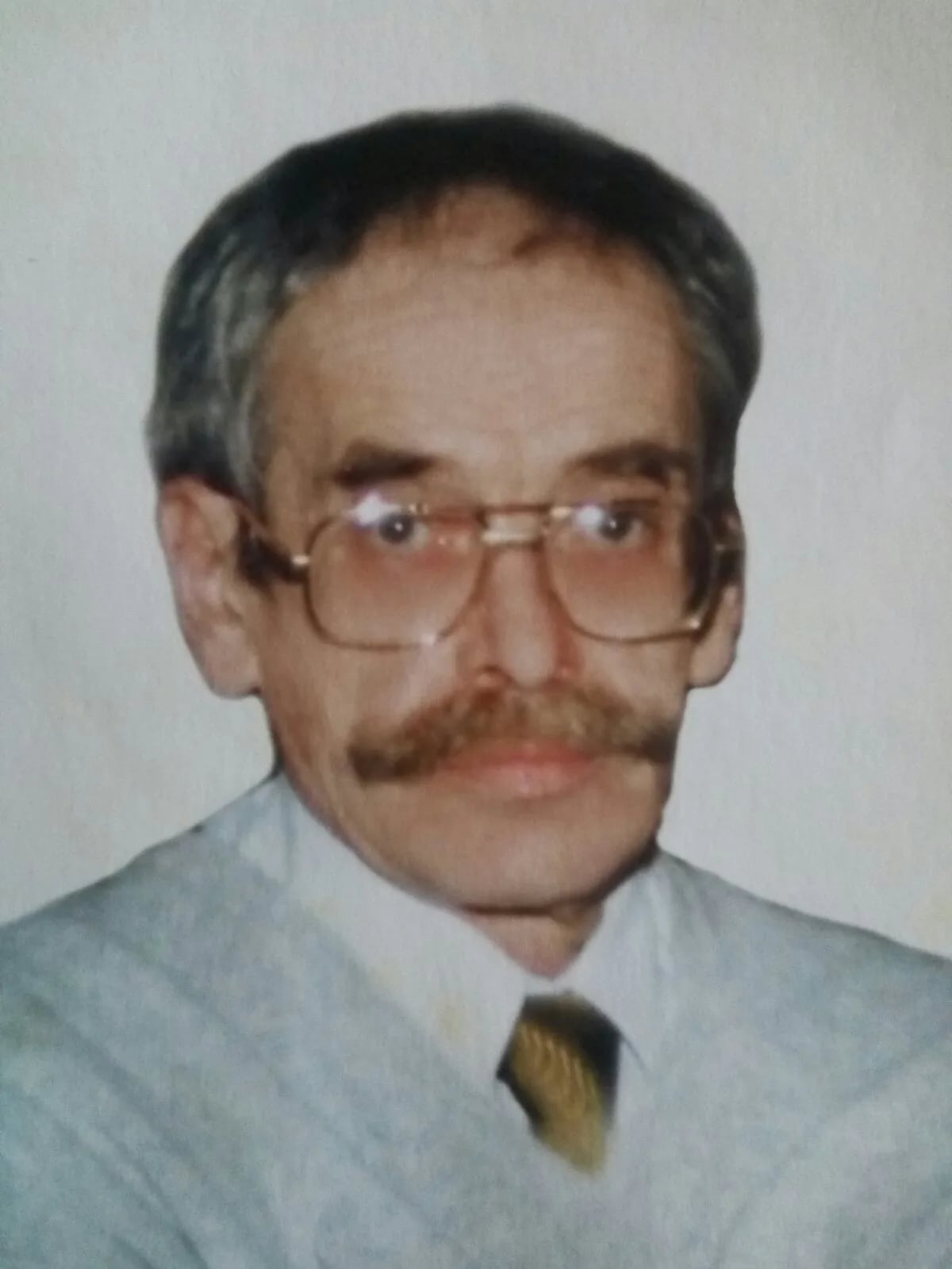 Portrait of Valentin Lukin (1941–2008) – memorial page