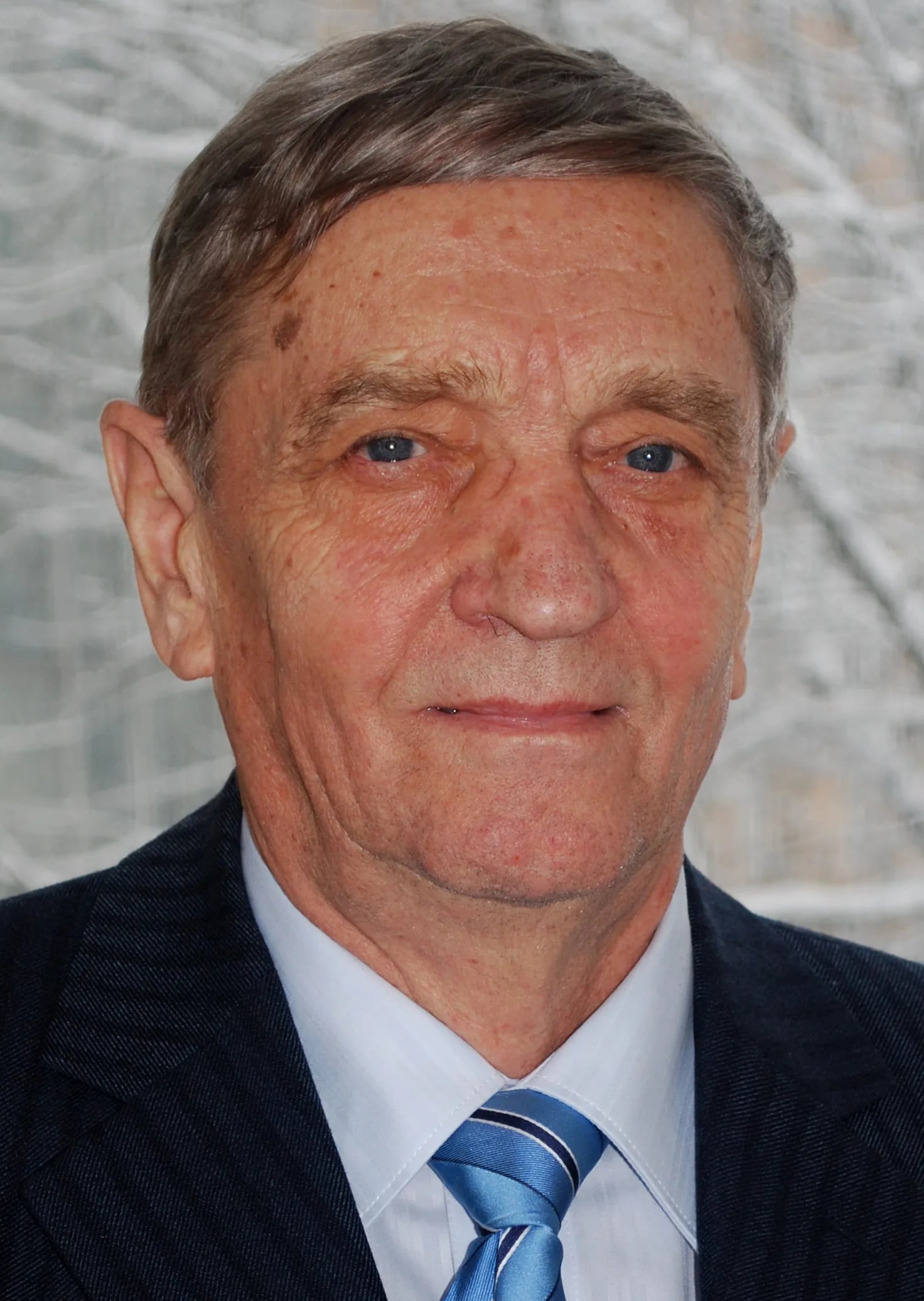 Portrait of Georgy Zverev (1934–2025) – memorial page