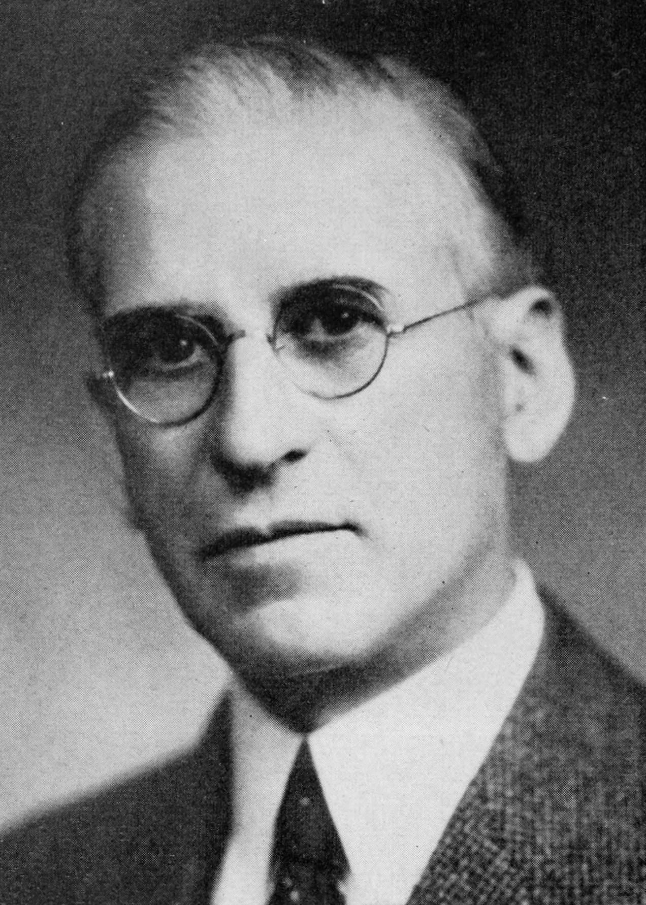 Portrait of Clarence F. Lea (1874–1964) – memorial page