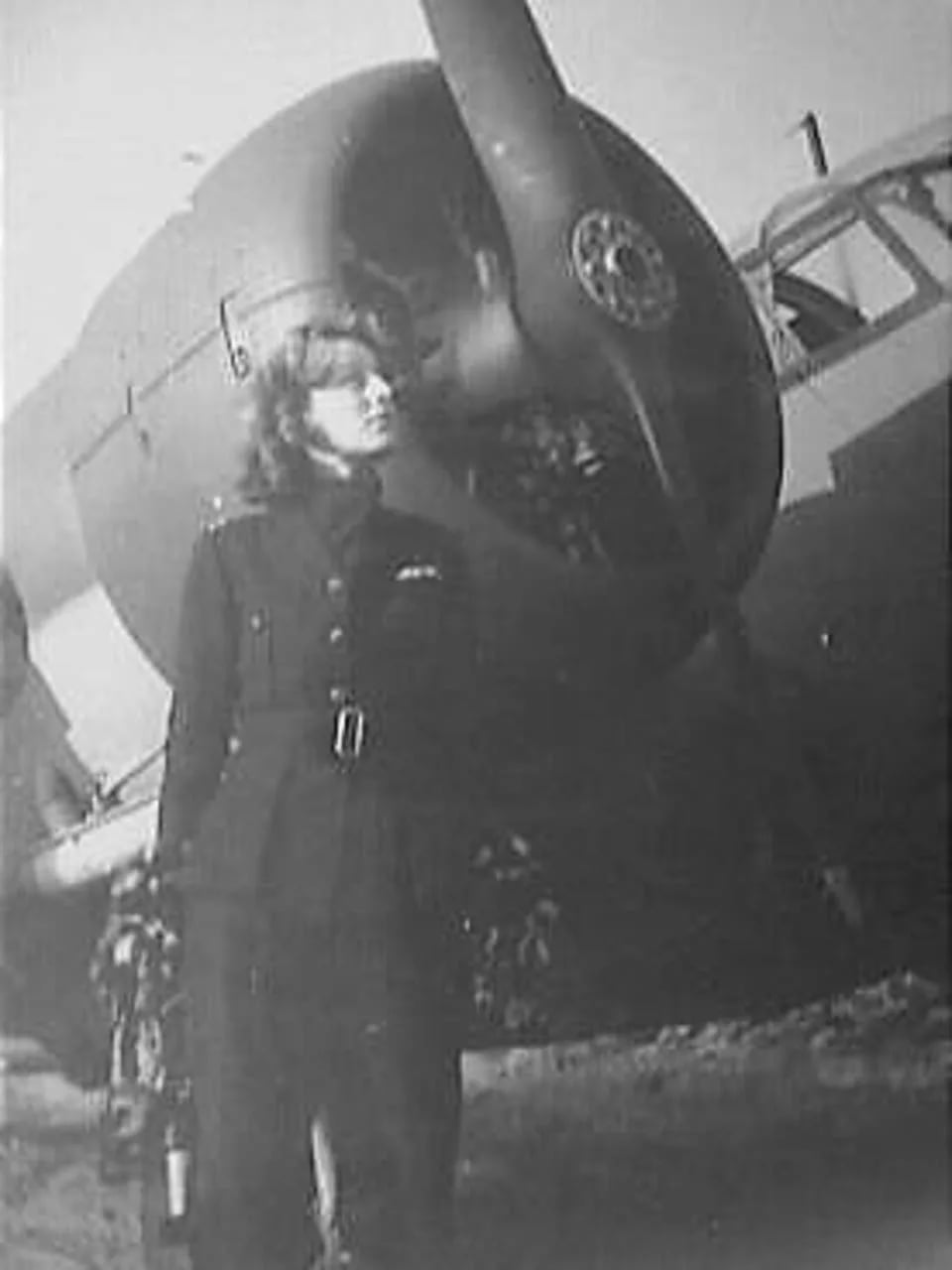 Portrait of Veronica Volkersz (1917–2000) – memorial page