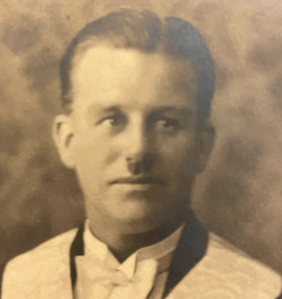 Porträt von AJ Dixon (1886–1935) – Gedenkseite