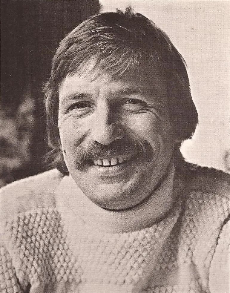 Portrait of Cæsar (1938–2000) – memorial page