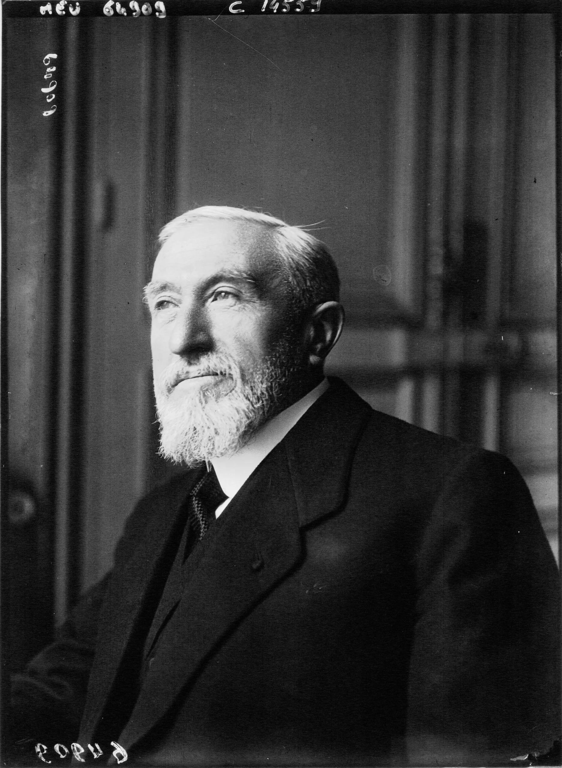 Portrait of Paul André (1858–1936) – memorial page