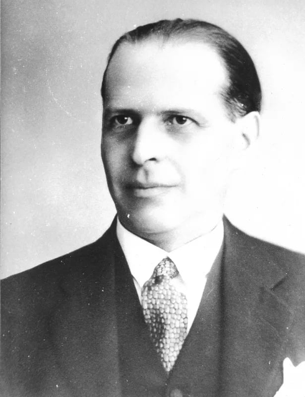 Portrait of György Auer (1888–1958) – memorial page