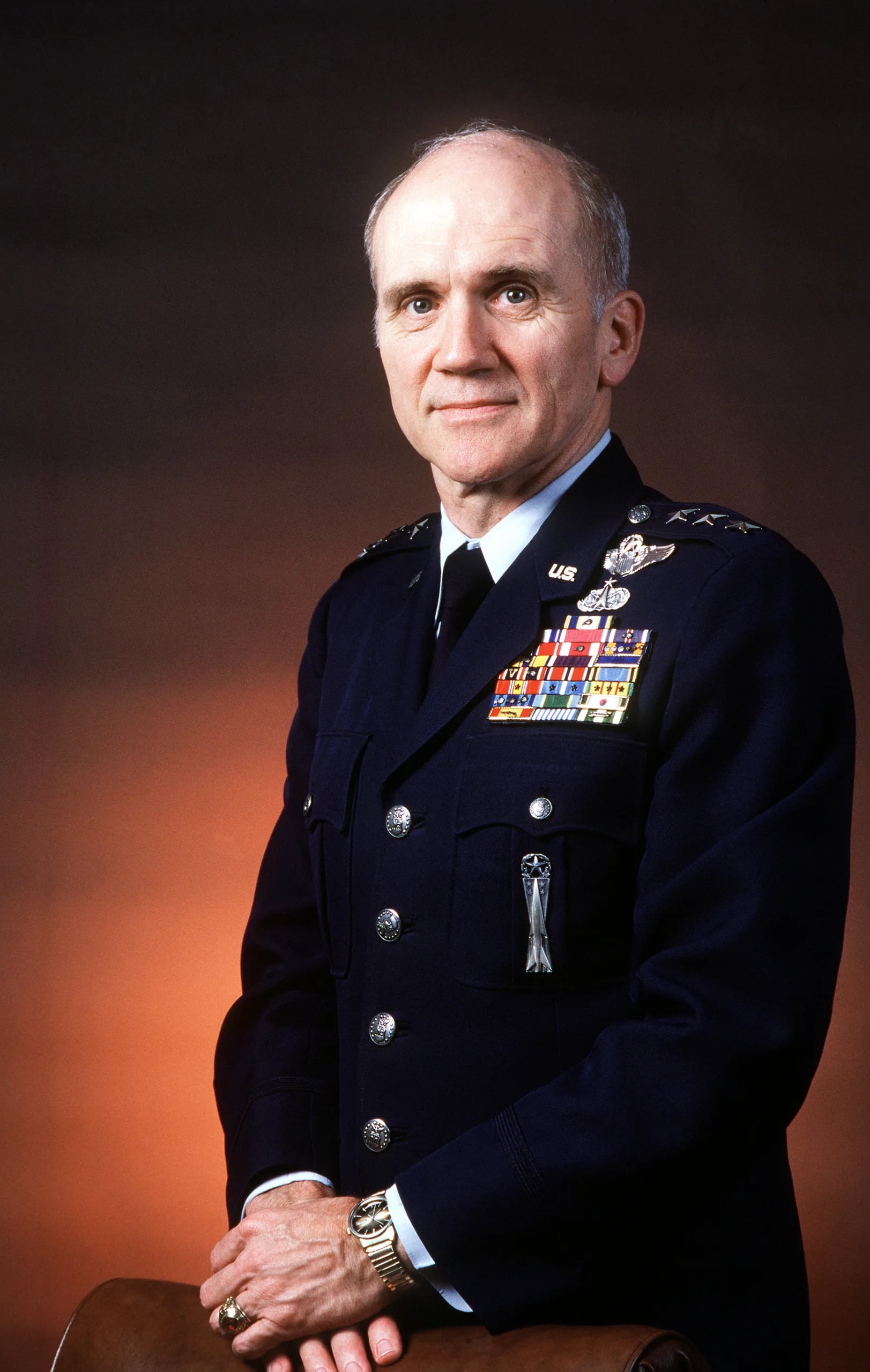 Porträt von Thomas H. McMullen (1929–2009) – Gedenkseite