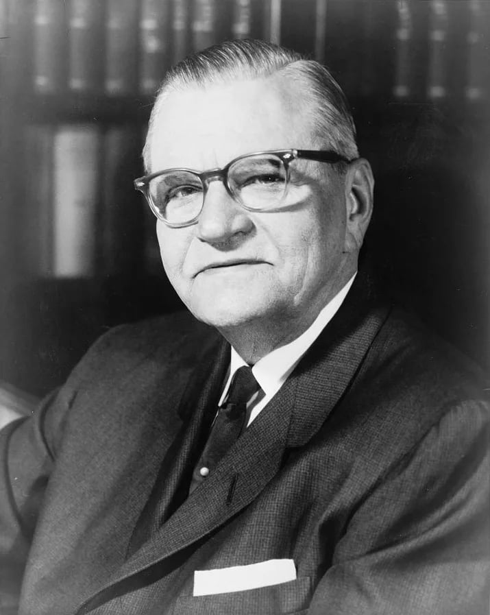 Porträt von Clifford Davis (1897–1970) – Gedenkseite