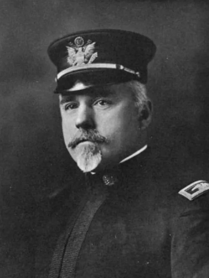 Portrait of William H. Hall (1867–1922) – memorial page
