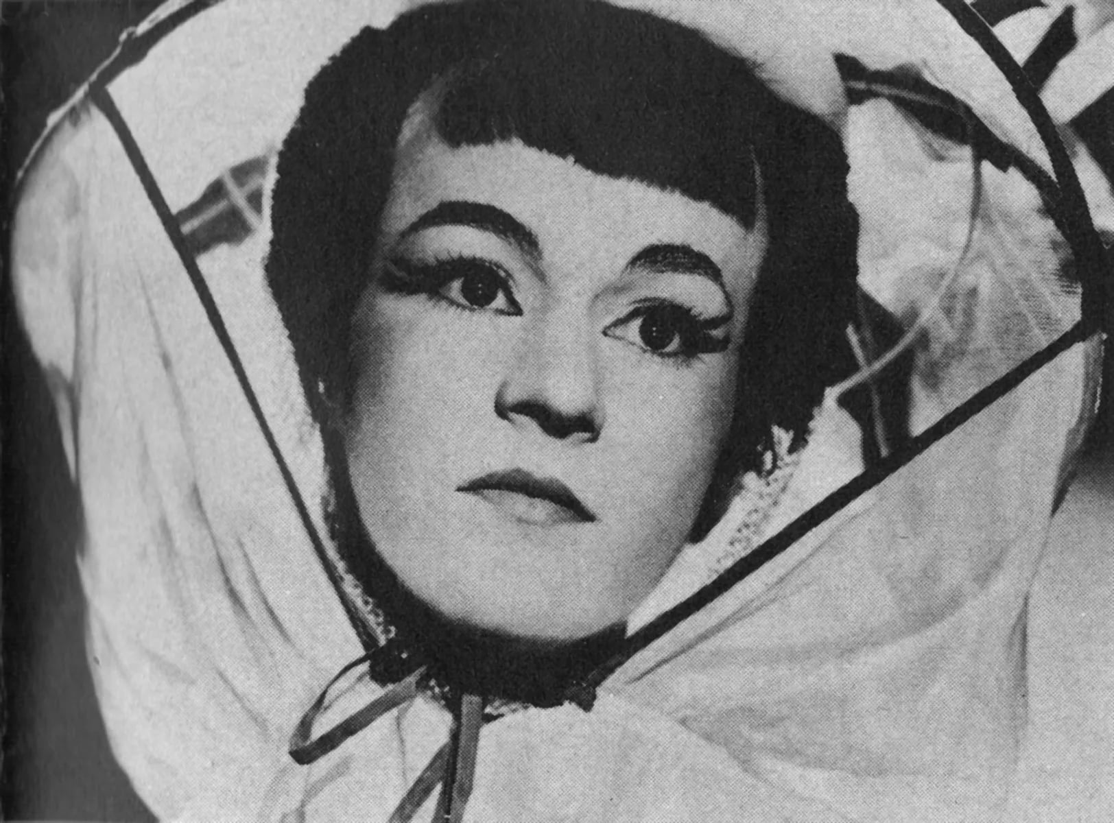 Porträt von Mary Sansom (1935–2010) – Gedenkseite