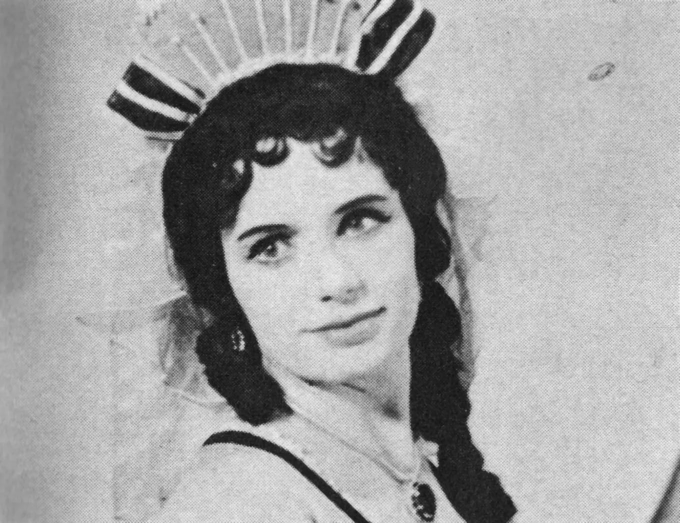 Porträt von Jennifer Toye (1933–2022) – Gedenkseite