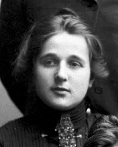 Porträt von Henriette Wegner Paus (1879–1942) – Gedenkseite