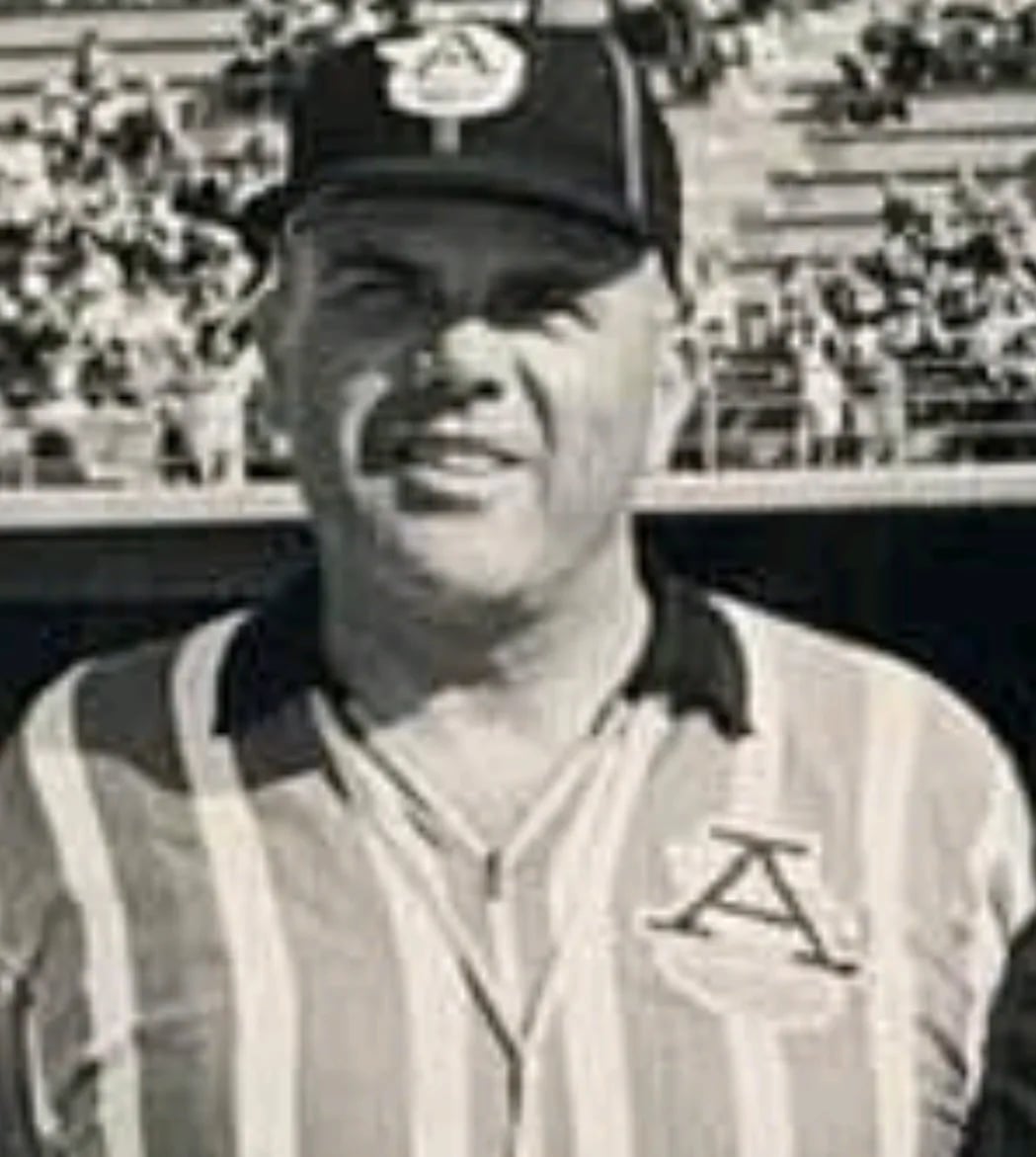 Porträt von John McDonough (1916–1978) – Gedenkseite