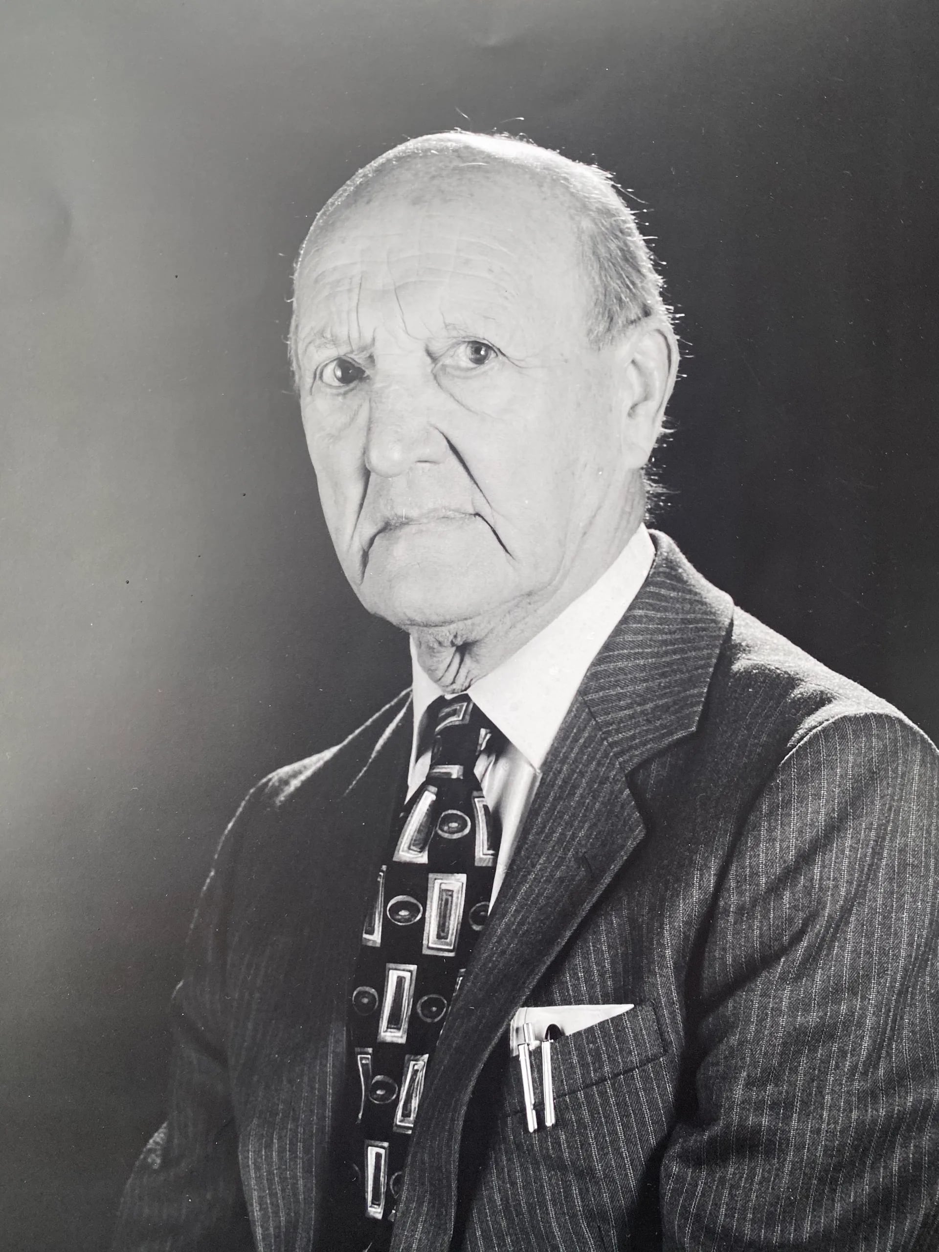 Porträt von Ingvald Hjellegjerde (1919–2016) – Gedenkseite