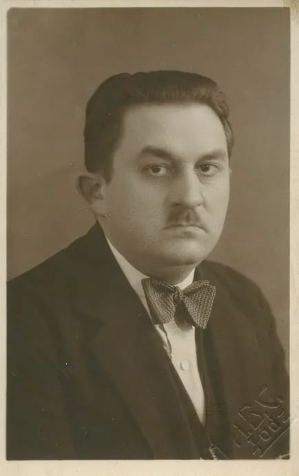 Portrait of Jan Augustyniak (1893–1971) – memorial page