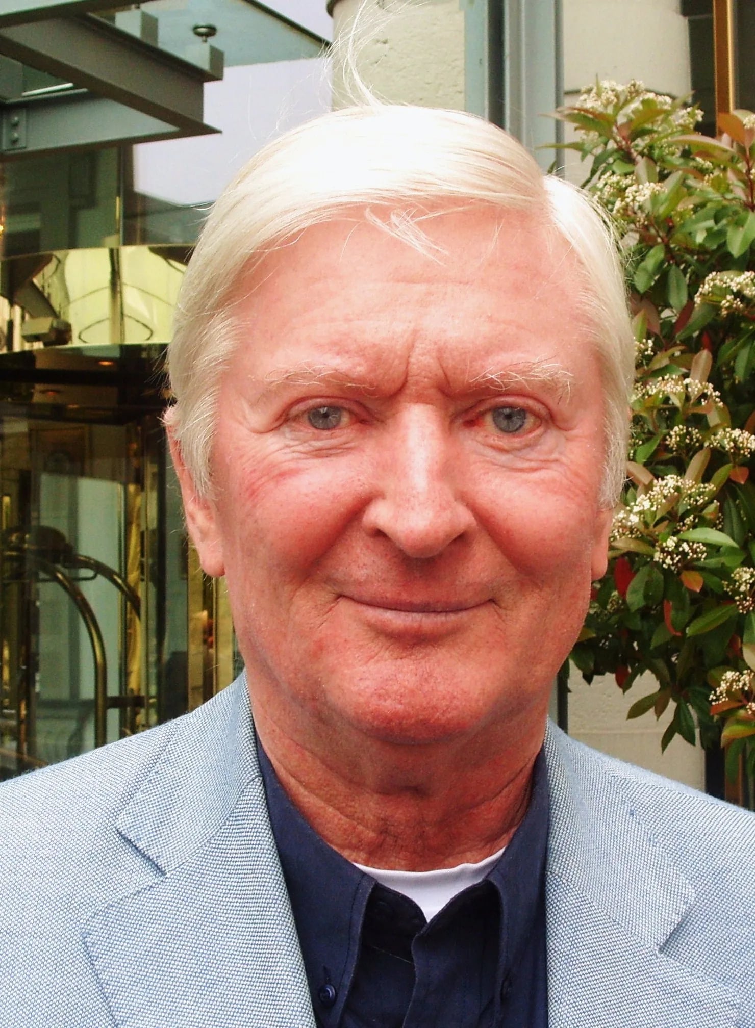 Portrait of Peer Augustinski (1940–2014) – memorial page