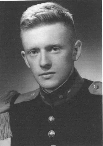 Portrait of Hugues de Perier (1931–1956) – memorial page