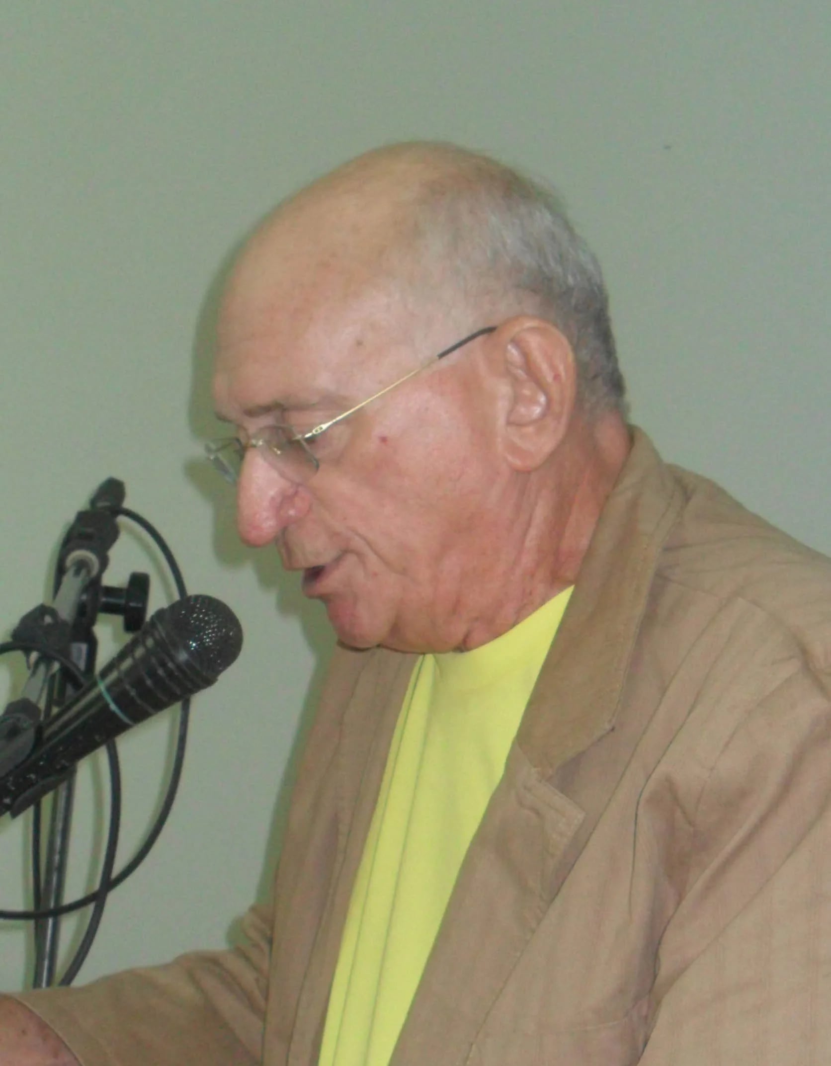 Portrait of José Arlindo Gomes de Sá (1942–2019) – memorial page