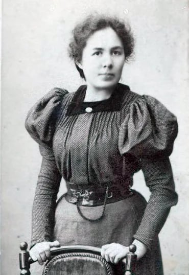 Portrait of Zinaida Nevzorova (1869–1948) – memorial page