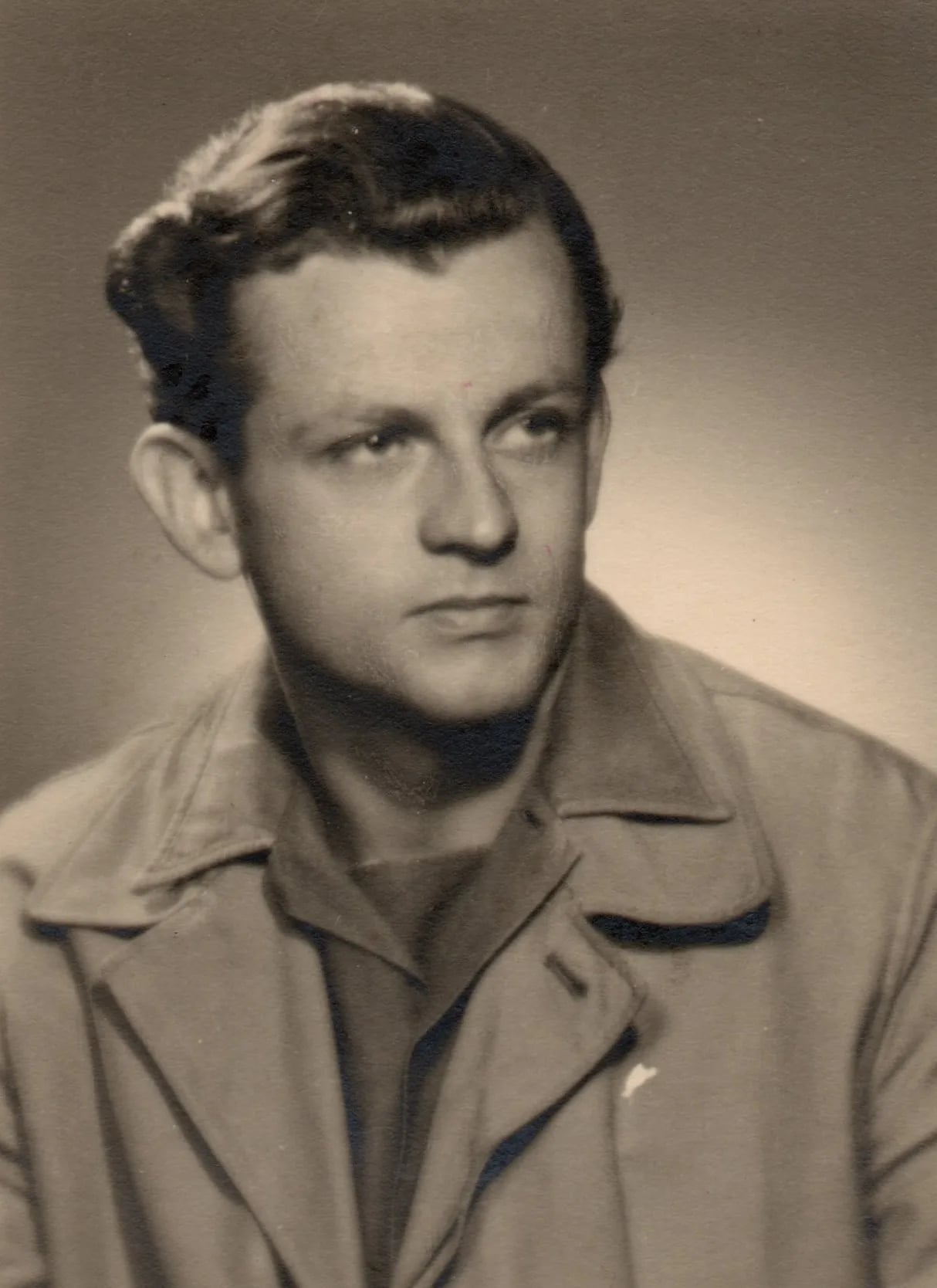 Portrait of Ladislav Halada (1931–1993) – memorial page