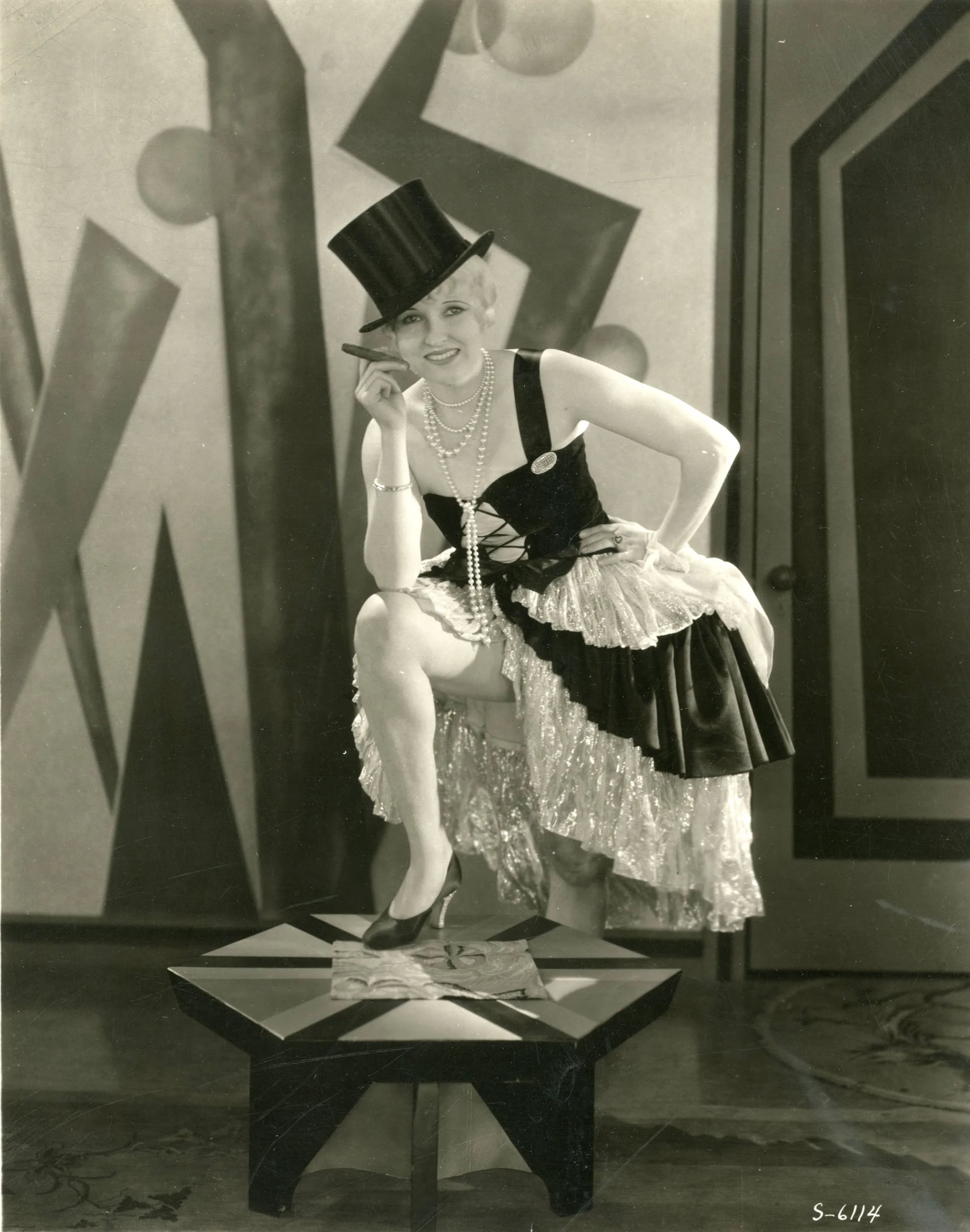 Portrait of Estelle Bradley (1908–1990) – memorial page