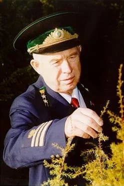 Portrait of Nurğäli Miñnexanof (1930–2001) – memorial page
