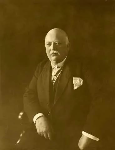 Porträt von Gustaf Smith (1871–1941) – Gedenkseite