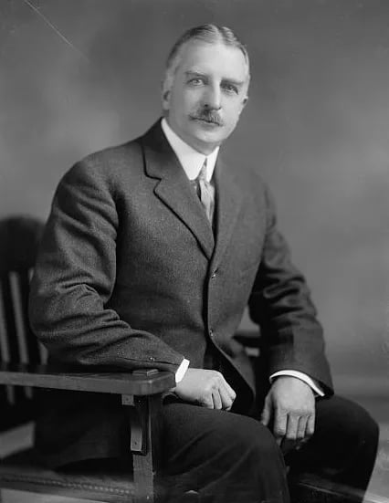Porträt von Frederick C. Hicks (1872–1925) – Gedenkseite