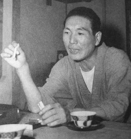 Porträt von Kazuto Tsuruoka (1916–2000) – Gedenkseite