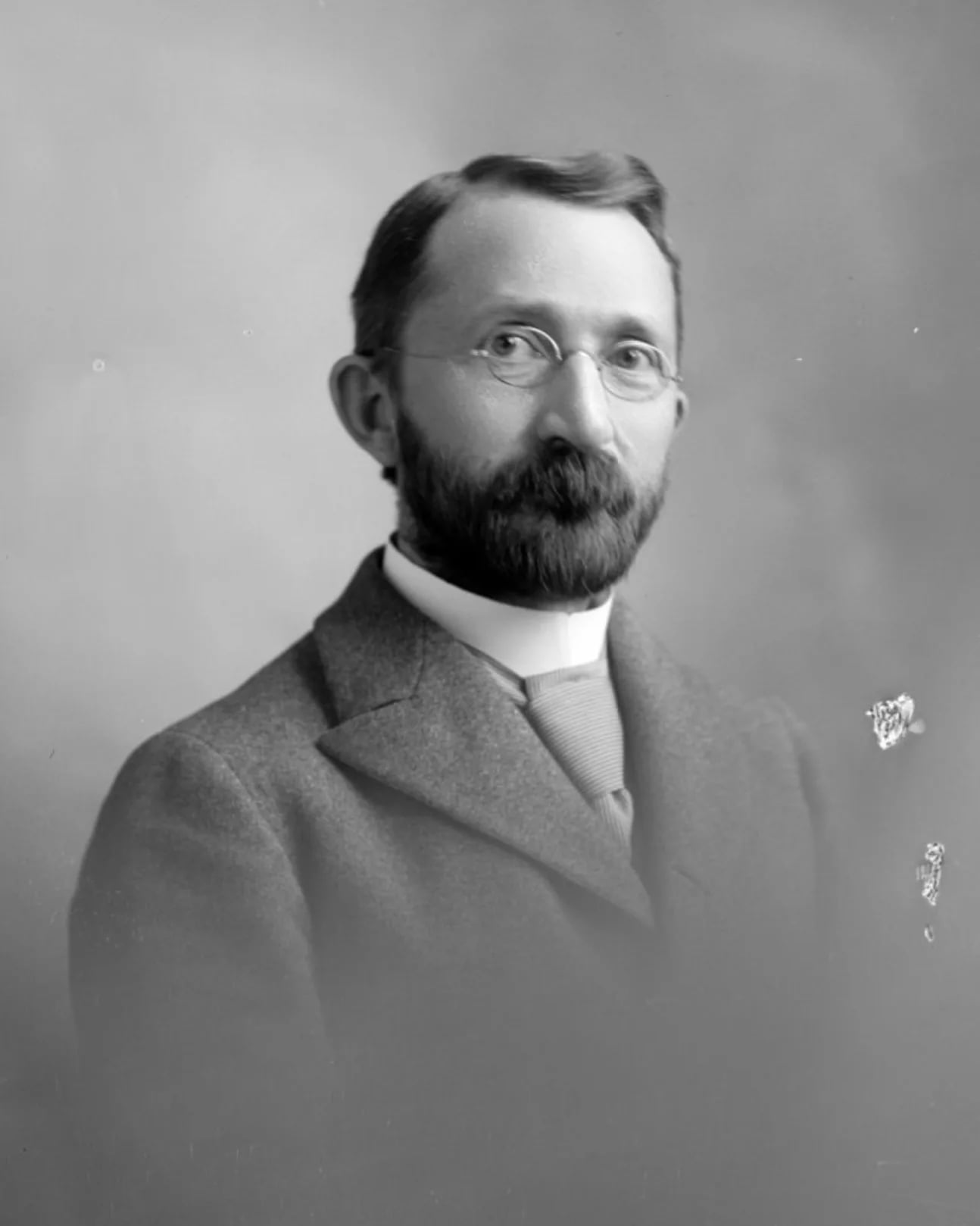 Portrait of Herbert Alonzo Howe (1858–1926) – memorial page