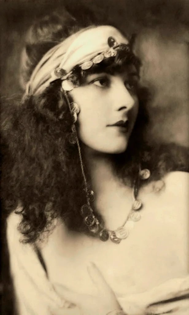 Portrait of Marjorie Leet (1904–1994) – memorial page