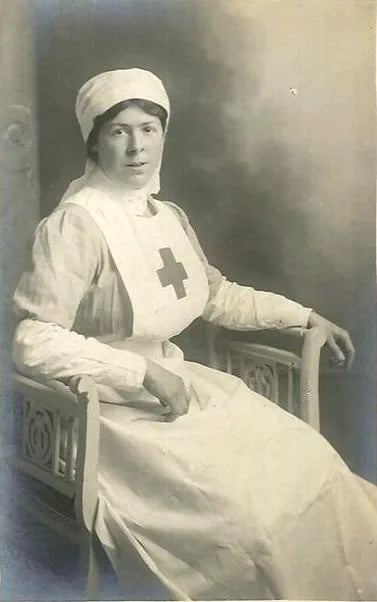 Porträt von Dorothea Mary Lynette Crewdson (1886–1919) – Gedenkseite