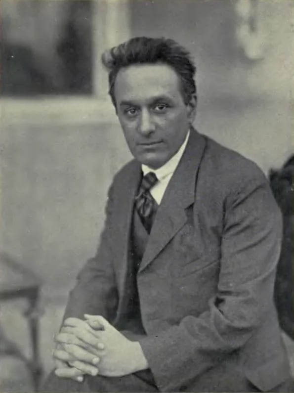 Portrait of Zsigmond Kunfi (1879–1929) – memorial page